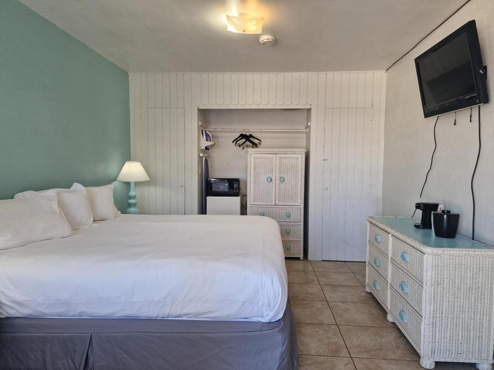 Ocean Holiday Motel Daytona Beach Exterior photo