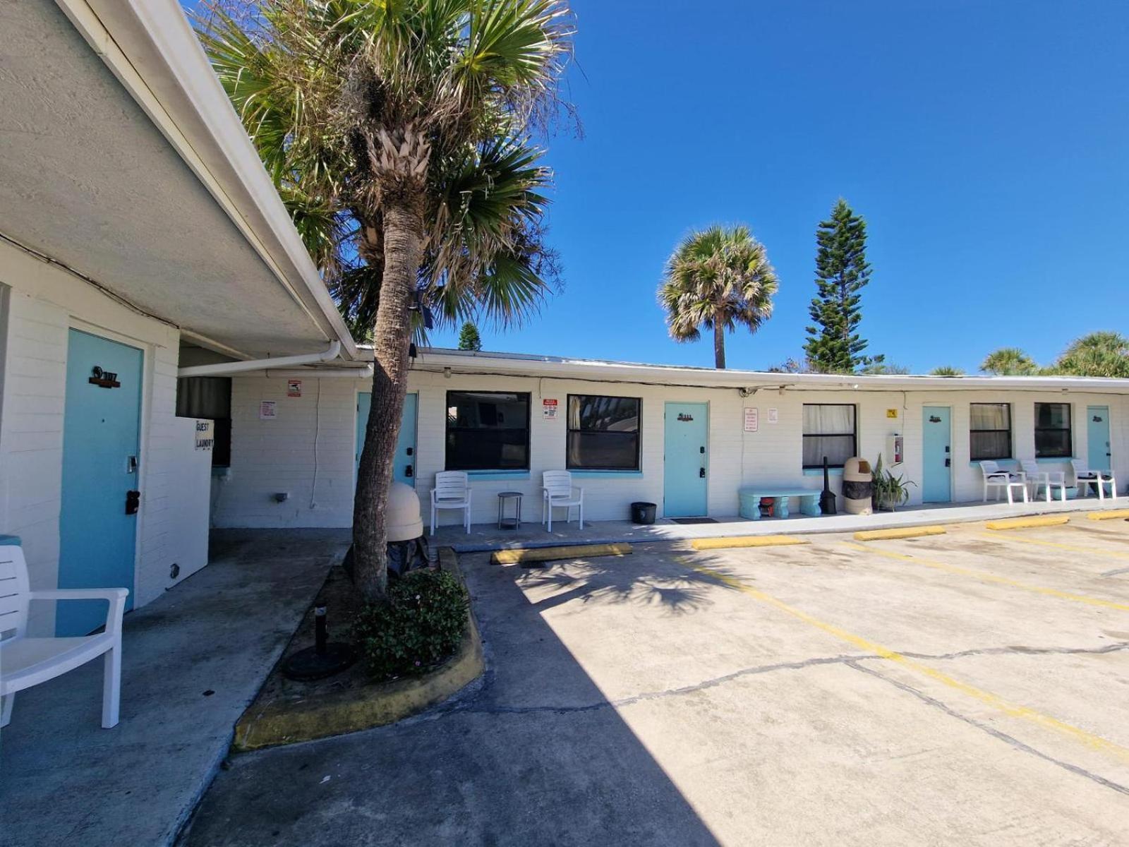 Ocean Holiday Motel Daytona Beach Exterior photo